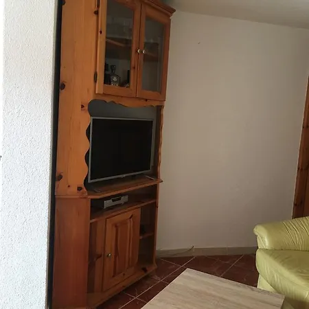 佩尔科维奇别墅公寓 *