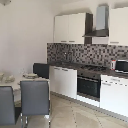 佩尔科维奇别墅公寓 公寓 麦米科