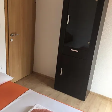 公寓 佩尔科维奇别墅公寓 *